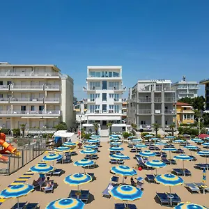 3* Szálloda Boston 3 Stelle Superior Frontemare